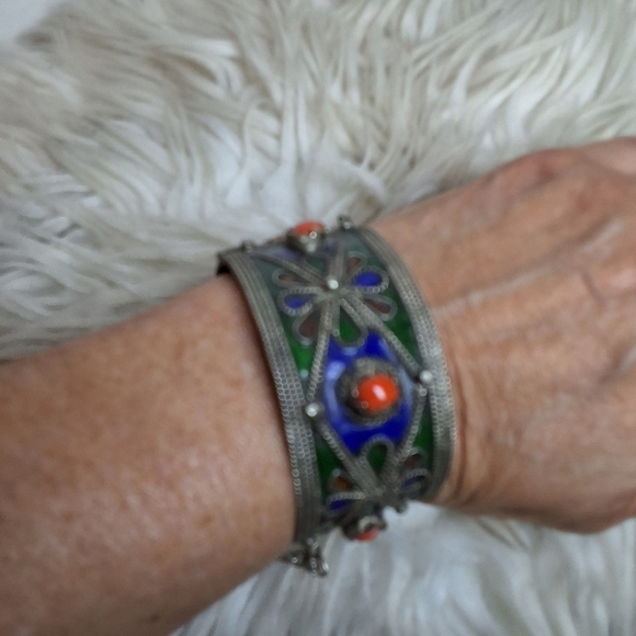 Vintage Asian Influence Enamel  Bracelet with Blue and Green Accents - Picture 6 of 8